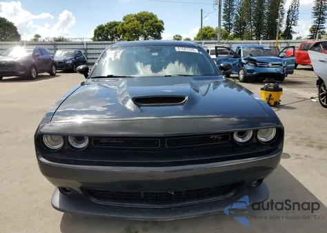 2019 Dodge Challenger R/T z USA, uszkodzony, nr VIN 2C3CDZBT5KH677075